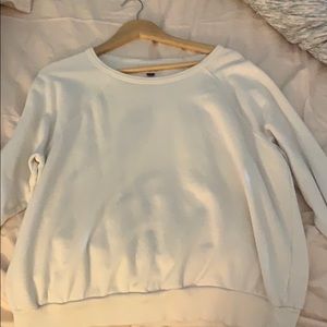 white crew neck sweatshirt